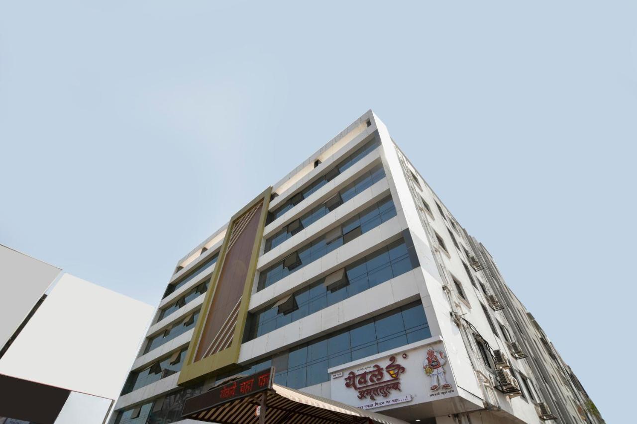Hotel Oyo 71151 7 Treats 3*