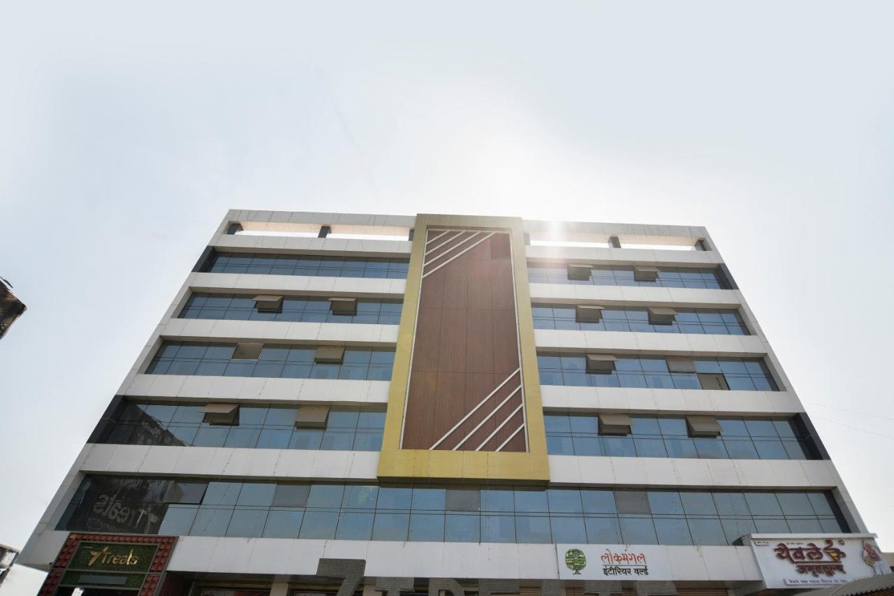 Hotel Oyo 71151 7 Treats 3*